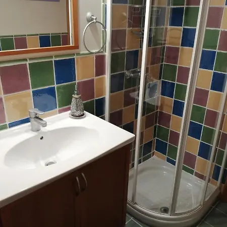 House דירה Arminza